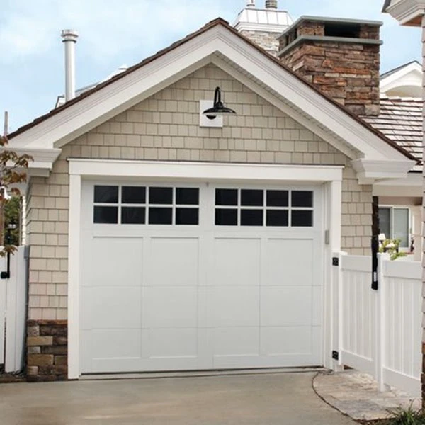 Garniture de porte de garage en PVC